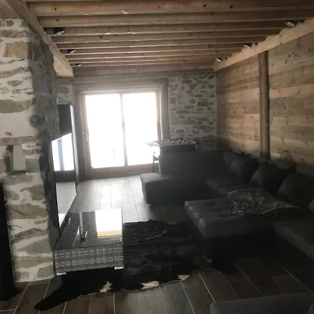 La Grange A Gaspard Chalet